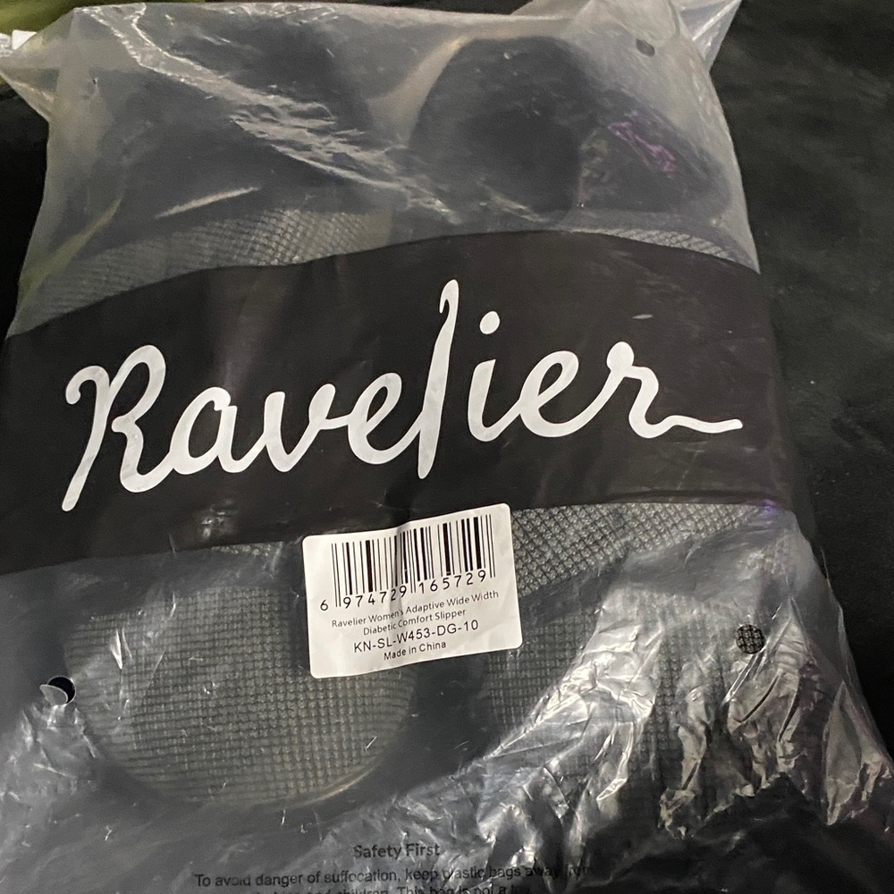 Ravelier Women’s Slip-On Comfort Slippers - Black